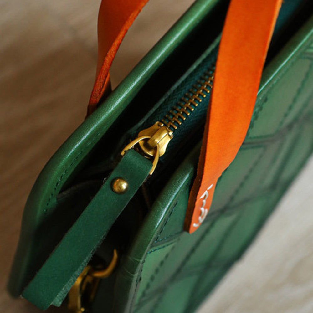 Retro Green Rhombus Leather Crossbody Bag