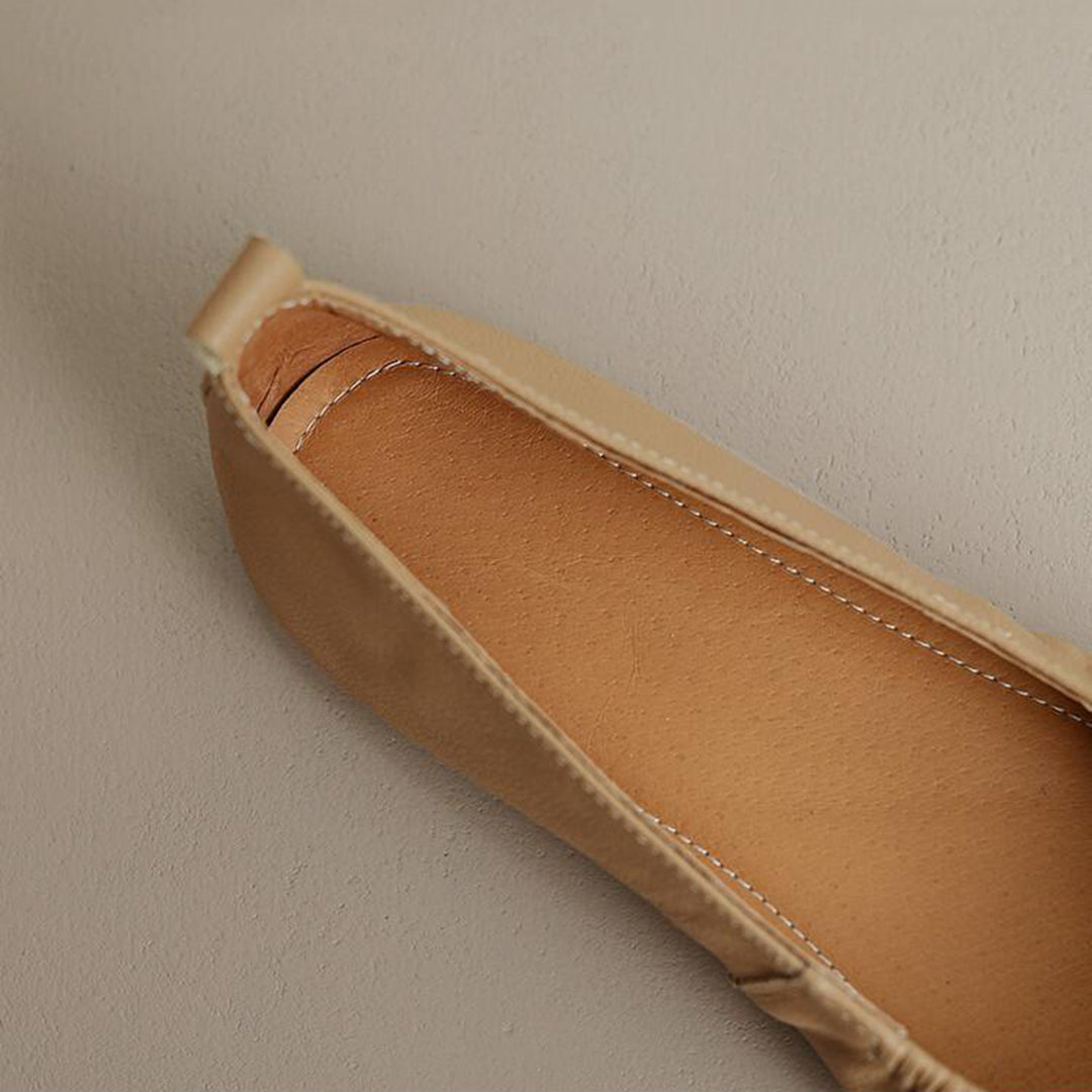 Women Solid Pleated Soft Flats Leather Shoes