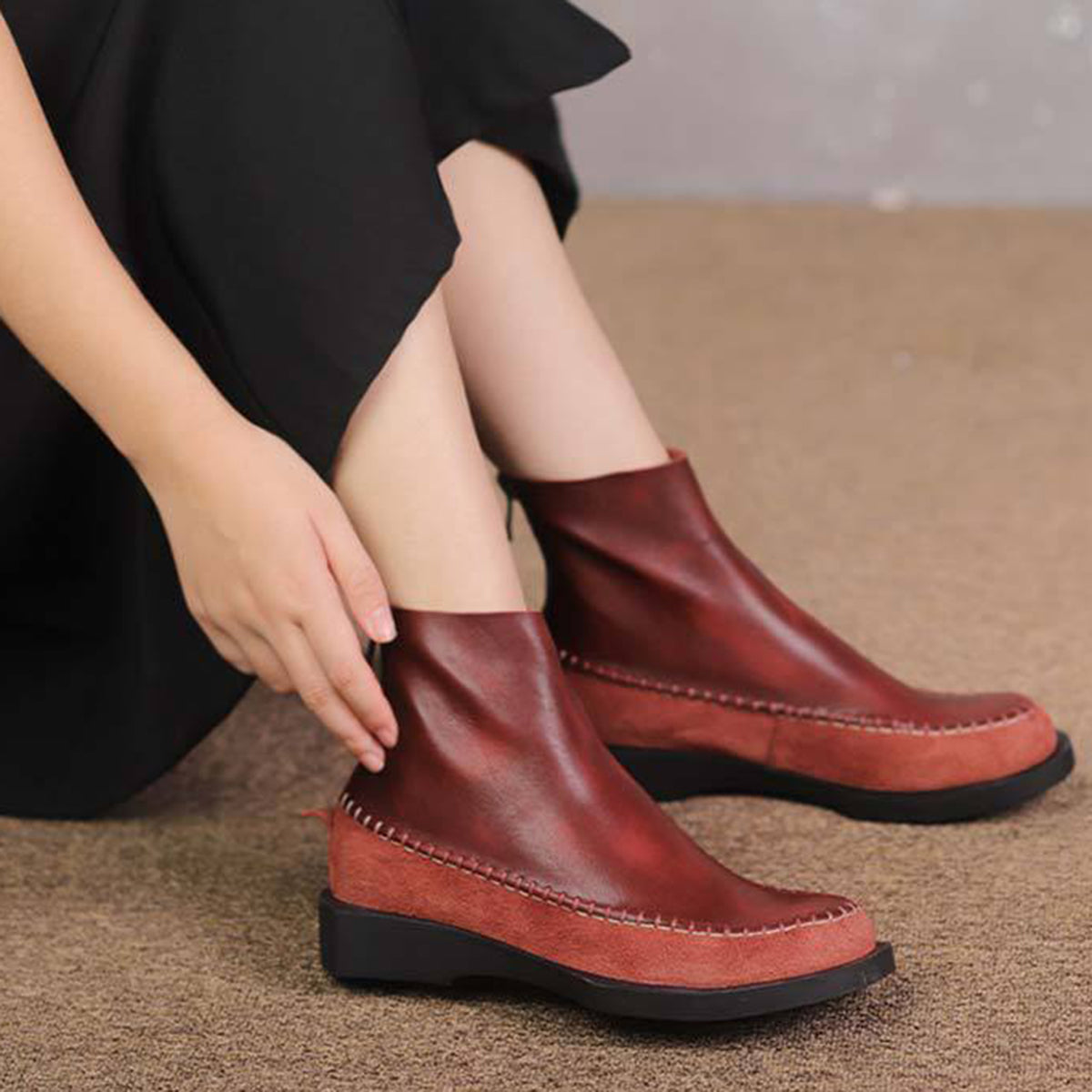 Round Toe Panelled Lightweight Chelsea Boots for Women
