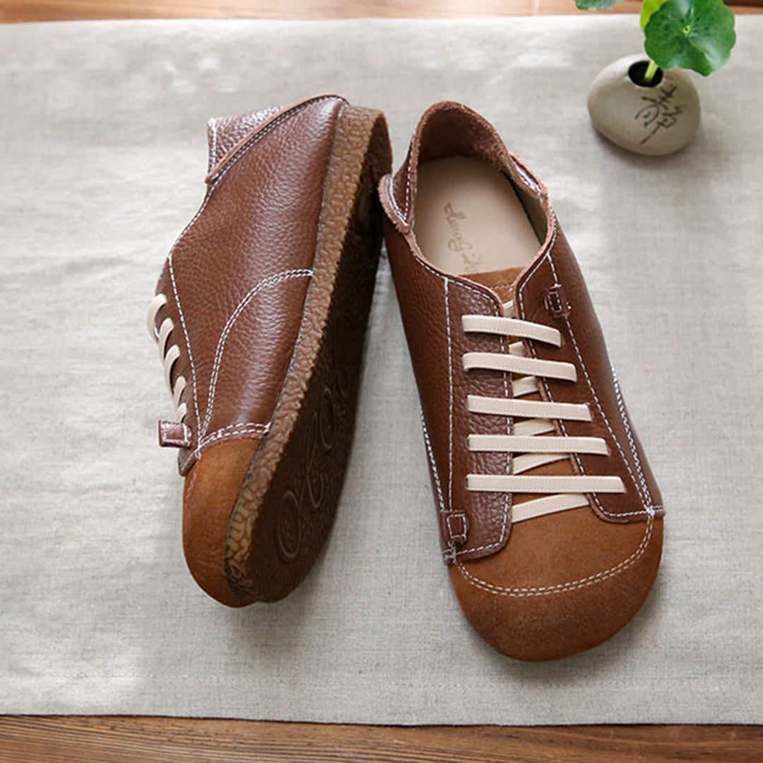 Women Leather Lace-Up Handmade Paneled Retro Shoes