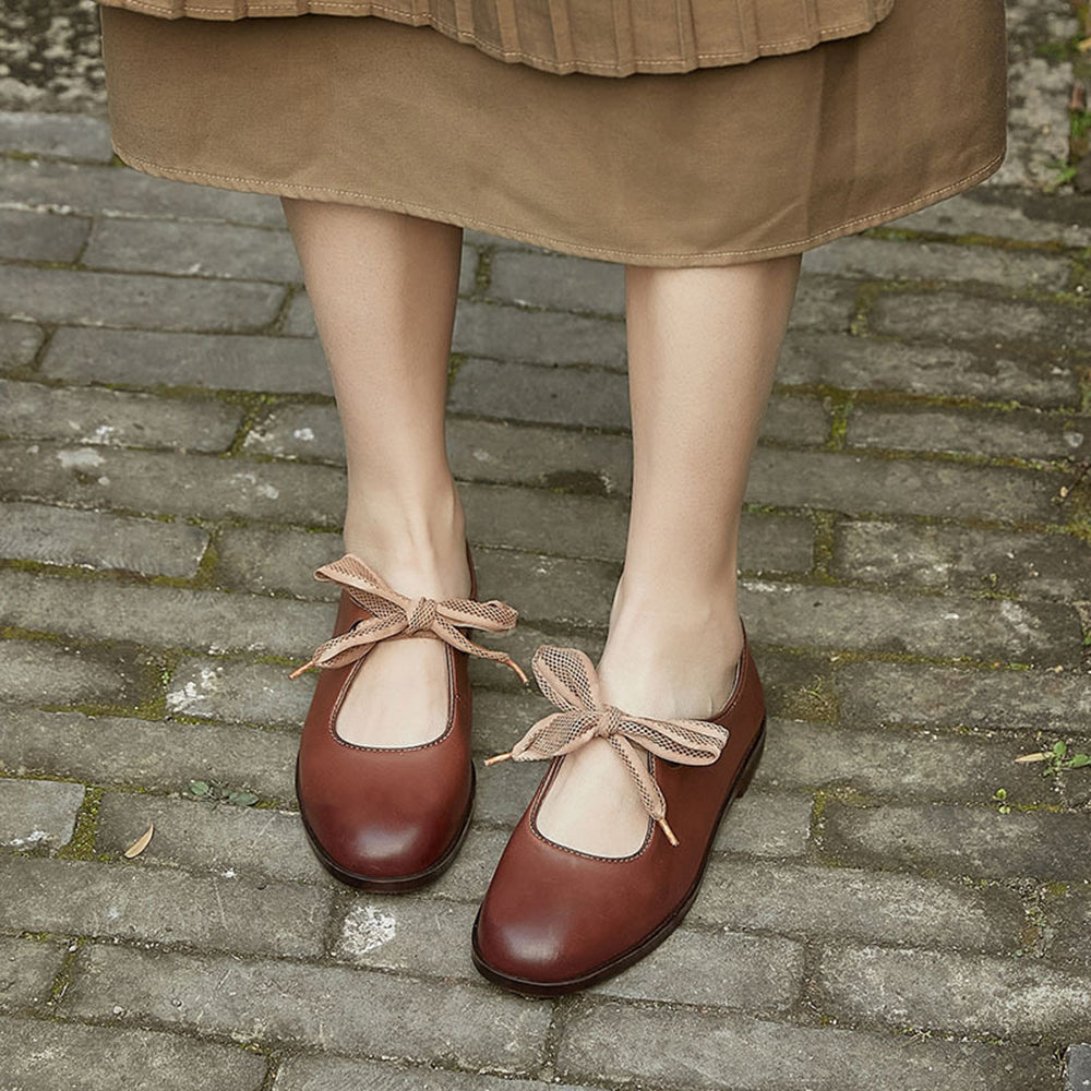 Women Round Toe Lace-up Leather Flat Shoes
